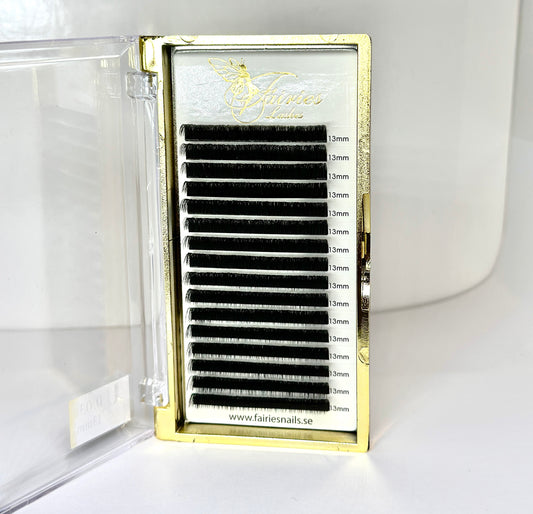 0.03 Volume/Mega lashes